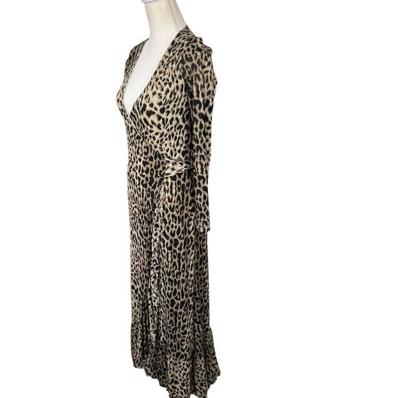 Aritzia Little Moon Celestia Leopard Print Long Sleeve Wrap Dress Size Medium - Picture 3 of 10